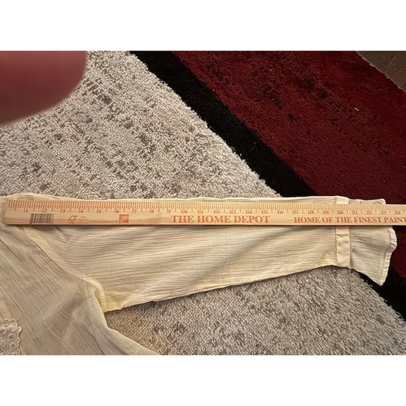 Women's Medium Eri + Ali Anthropologie Cream Sheer Lace Long Sleeve Blouse - Picture 5 of 8